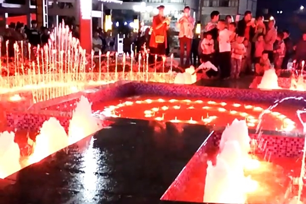 城市广场智能水景系统建设典范 - 贵州六盘水红果镇休闲广场音乐喷泉工程