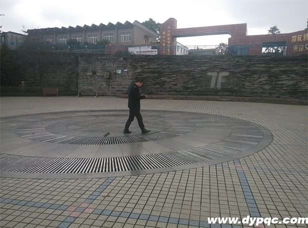 四川简阳海大公司旱喷现场照片 四川简阳海大公司旱喷现场照片