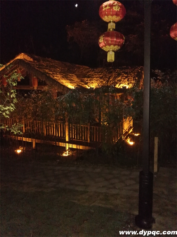 红苗客栈建筑亮化实拍 红苗客栈建筑亮化实拍