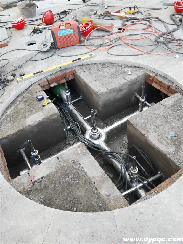 西充鹭岛财富天街旱喷施工现场 西充鹭岛财富天街旱喷施工现场