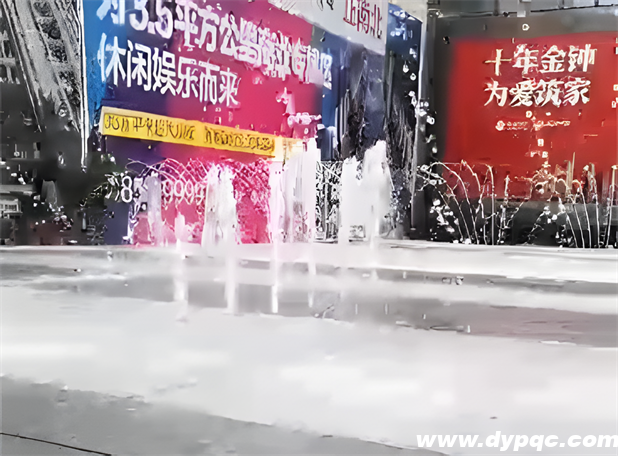 湖南衡阳金钟大悦城商业街旱式音乐喷泉实拍图