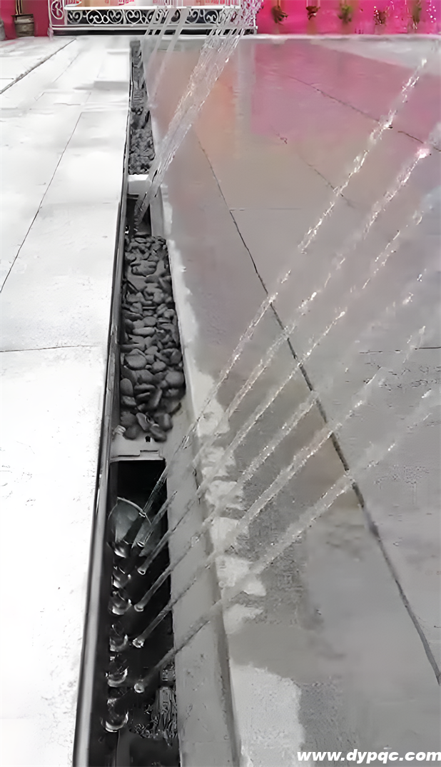 湖南衡阳金钟大悦城商业街凤尾水幕实拍图