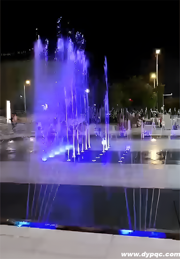 湖南衡阳金钟大悦城商业街旱式音乐喷泉夜间实拍图