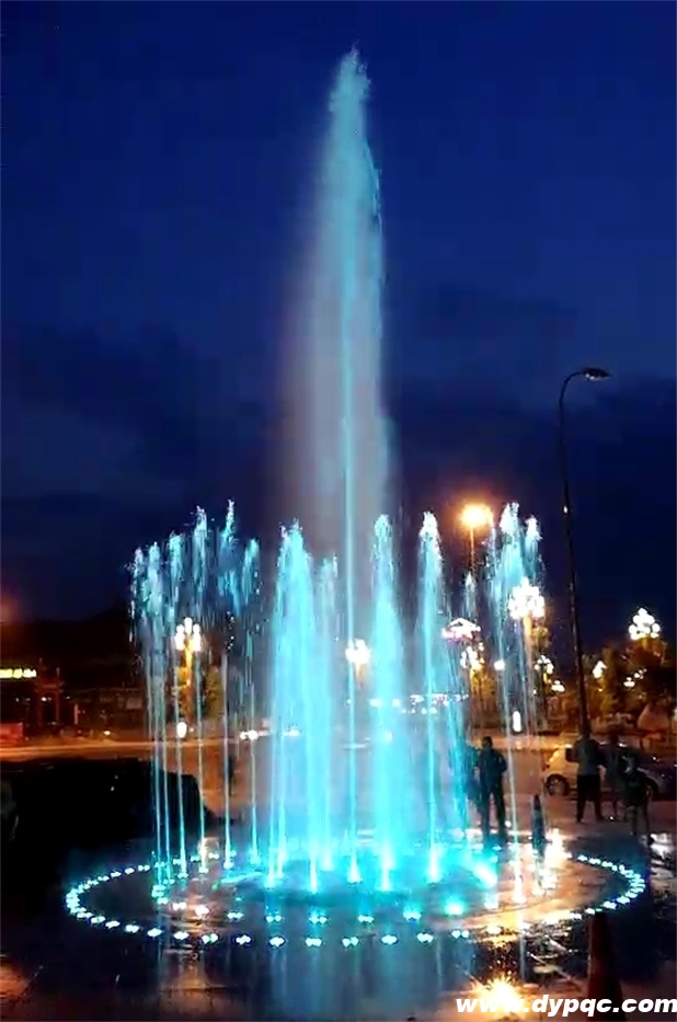 四川乐山万华国际主喷辅喷水型现场实拍图 四川乐山万华国际主喷辅喷水型现场实拍图