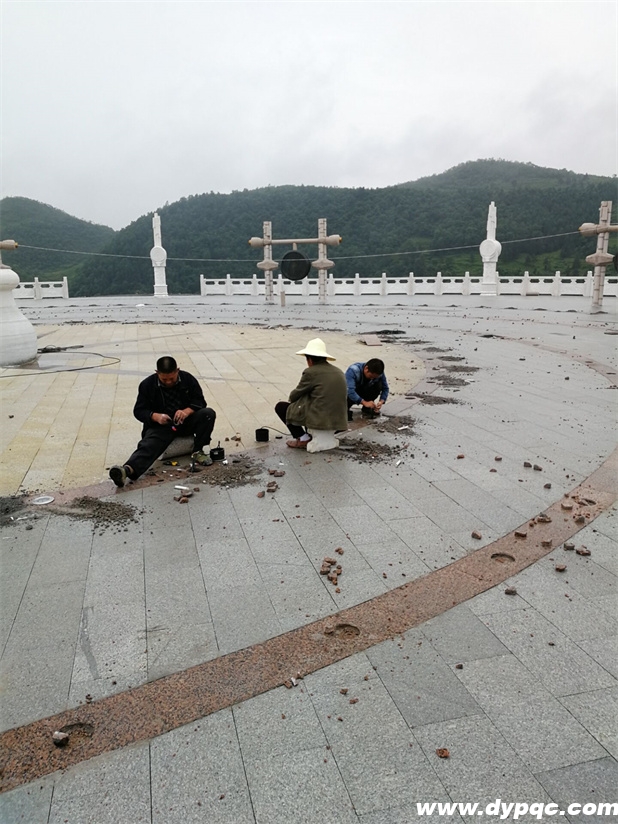 水景喷泉施工现场,水景喷泉灯具安装