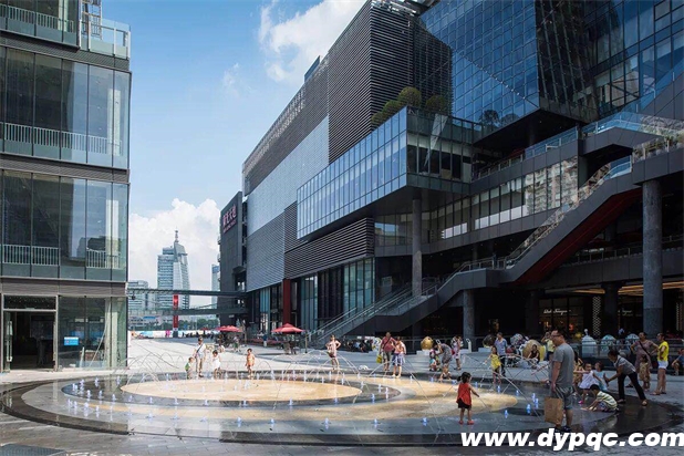 重庆南川月星家居广场旱喷效果图 重庆南川月星家居广场旱喷效果图