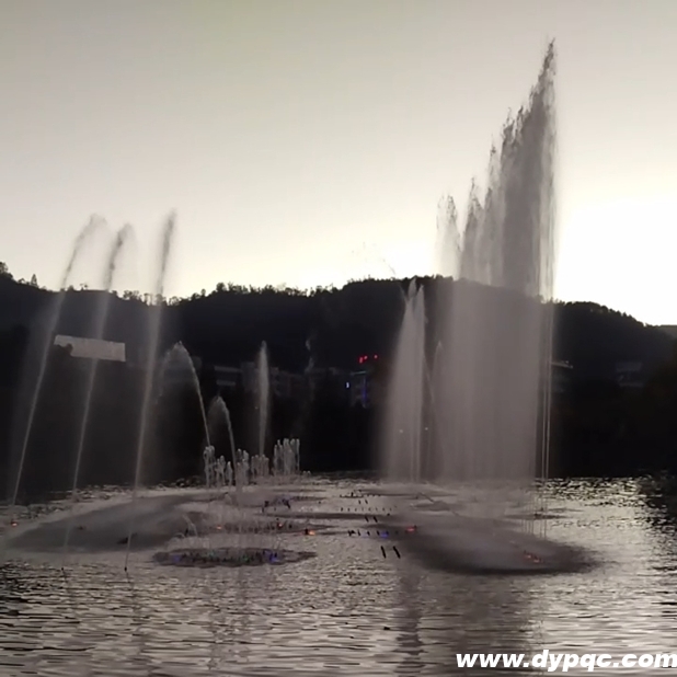 易门龙泉文化广场喷泉维修效果 易门龙泉文化广场喷泉维修效果