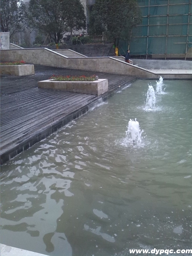 四川隆昌嘉和宽庭入口喷泉现场照片 四川隆昌嘉和宽庭入口喷泉现场照片