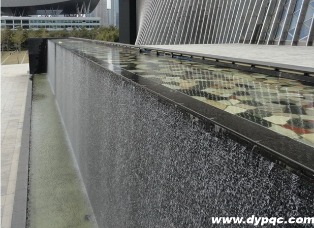重庆海螺水泥厂水幕墙顶端蓄水槽