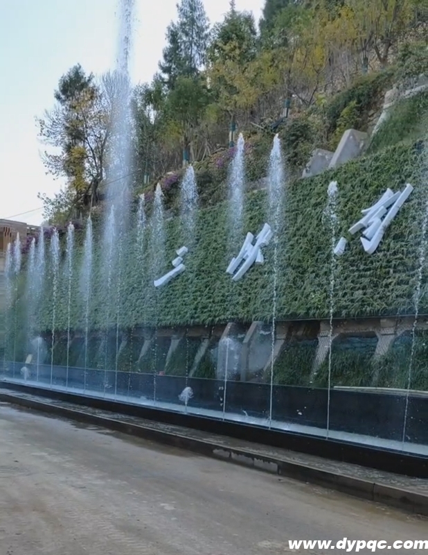 巫山南陵主喷现场实拍 巫山南陵主喷现场实拍